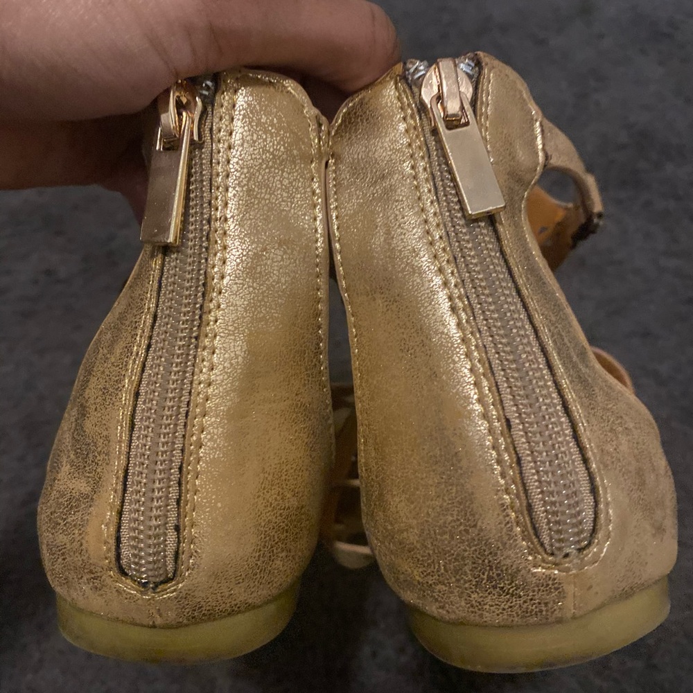 Sandals - Picture 6 of 6